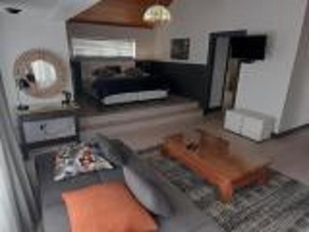 Guesthouse Indongo Swakopmund Eksteriør bilde