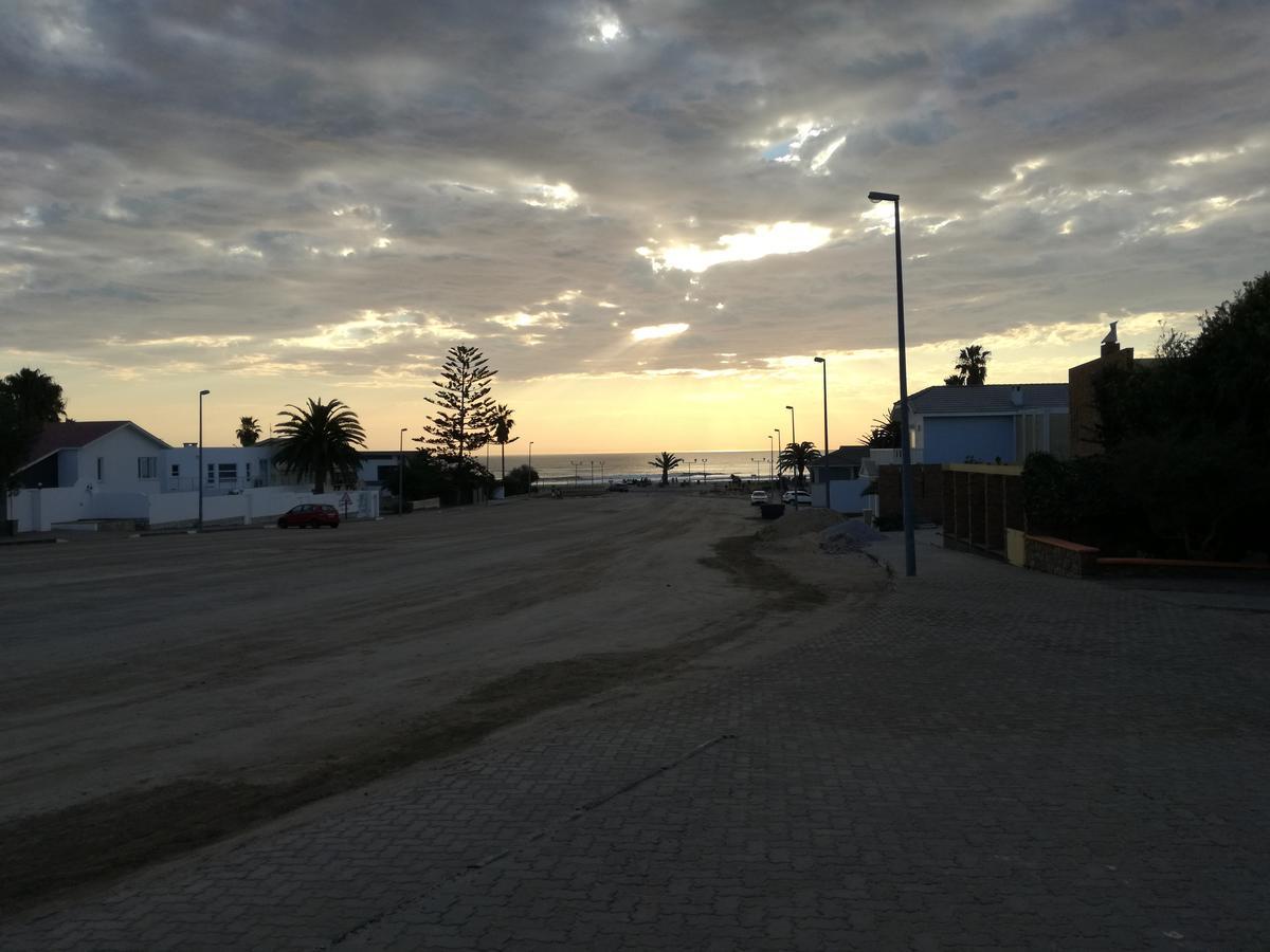 Guesthouse Indongo Swakopmund Eksteriør bilde